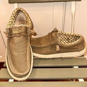 HEY DUDES Men's Brown Loafers /slip ons